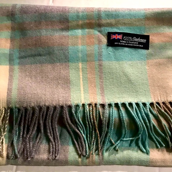 100% Cashmere Accessories - New 100% Cashmere Scarf Aqua Color